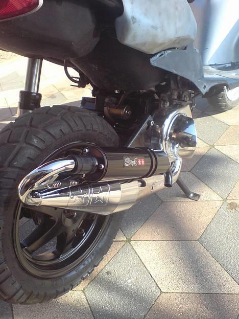 Yamaha jog R  - Nyeste billed af den. billede 2