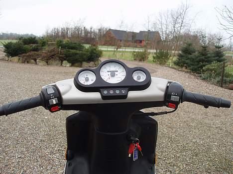 Peugeot speedfight 1 LC Solgt  billede 2