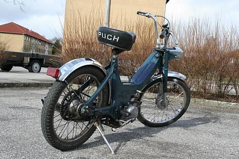 Puch Maxi K AC (solgt) - Som den ser ud nu d. 17 marts 2007. Det er en af mine venner der har den nu.. Pæn blå lakering med perlemor lilla. billede 20