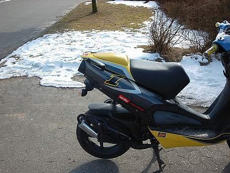 Aprilia Sr 50 Ditech  (solgt)  billede 8