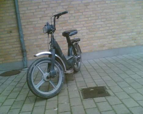 Vespa Ciao (SOLGT) - Smuk som hun står, så smuk er hun billede 1