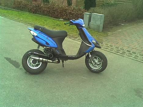 Gilera Stalker BYTTET til Rally  - sådan står den lige PT., uden fodplade, er ved at lave min egen dørkplade! billede 11