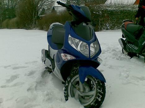 PGO g-max Solgt billede 6