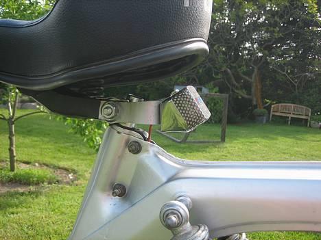 Puch MAXI Kl- silver :D 70cc - Ja lige et billed af mit baglygteophæng billede 14
