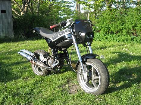 Suzuki street magic.. (SLOGT.). - mangler kun plastik dele og få malet.. nice billede 1