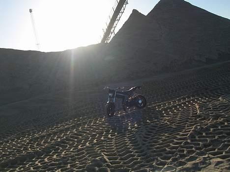 Suzuki Street Magic  >P!NK Lama< billede 4