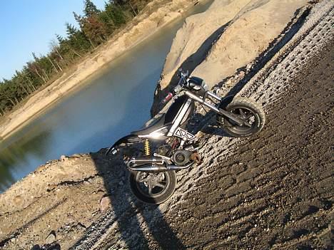 Suzuki Street Magic  >P!NK Lama< billede 5