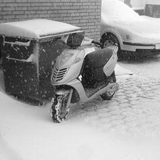 Aprilia sonic smadret.