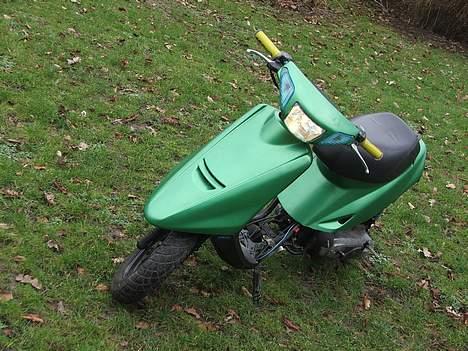 Yamaha Jog . FØR !!!! - Manlger og sætte nogen skjolde på (: billede 4