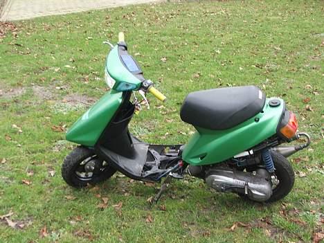 Yamaha Jog . FØR !!!! - Manlger og sætte nogen skjolde på (: billede 7