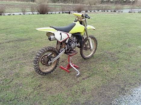 Suzuki RM 85 Høj (Solgt) billede 2