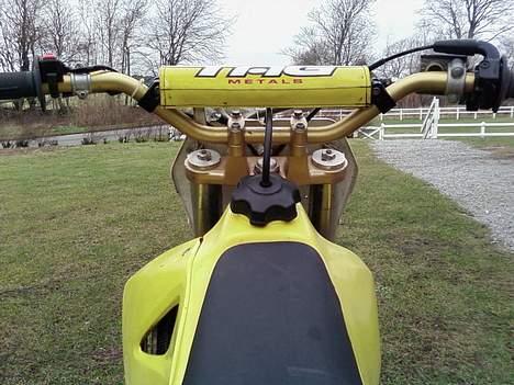 Suzuki RM 85 Høj (Solgt) billede 4