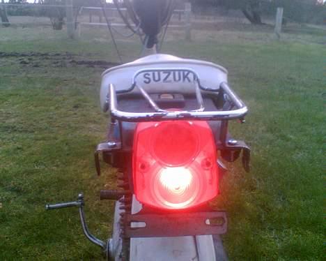 Suzuki FZ 50 *SOLGT* billede 4