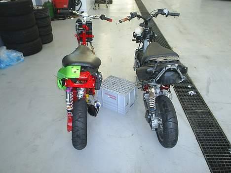 Piaggio NRG Mc2 LC - SOLGT - - Taget 18-02-2007 - SR´en er min egen gamle, og kan nu ses under "Morten D" under min venneliste billede 4