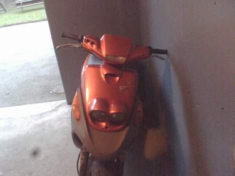 Yamaha BWS  (Solgt) - forfra billede 2