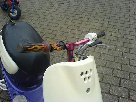 Yamaha jog space SOLGT billede 8