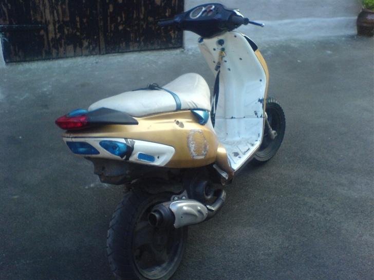 Piaggio NRG Black and Blue solgt billede 6