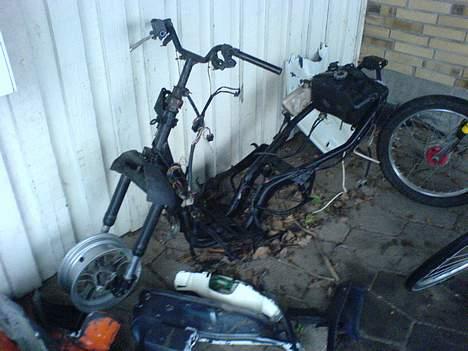 Aprilia Rally ac. BYTTET... - Som den stod da jeg fik den, :)  billede 2