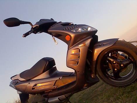 Peugeot Speedfight 2 billede 1