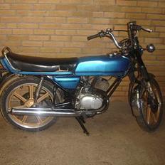 Yamaha rd 50
