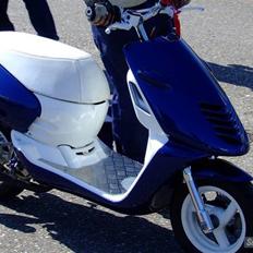 Aprilia sonic lc 