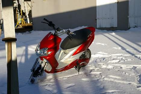 Yamaha jog r Solgt billede 2