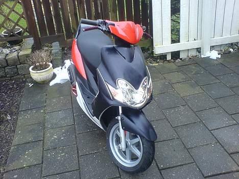 Yamaha Jog R -=GONE=- - Samlede med nye Dele:D d.25.207.. Dog ikke så pæn billede 3