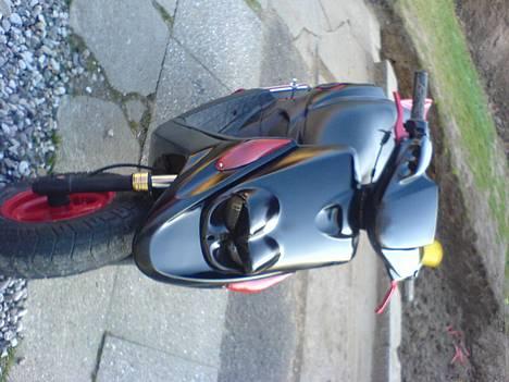 Yamaha Bws Bump - Lige blivet færdig med omlakeringen. billede 3