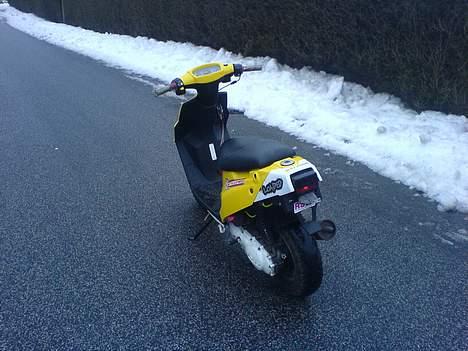 PGO Hot 50 Goldlightning billede 1