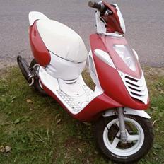 Aprilia Sonic *Custom* SOLGT! :/