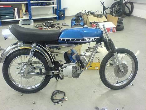 Yamaha FS1 4g DX SOLGT - Så er jeg langt om længe kommet lidt længere med projektet, det ser da meget lovende ud? :) billede 11