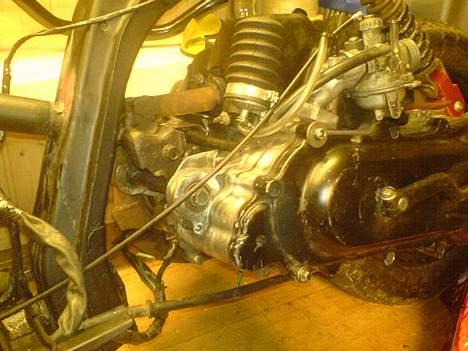 Honda melody/sfx  SOLGT - motoren på det nye ophæng billede 8