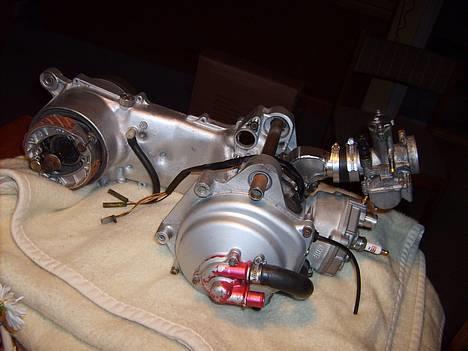 Aprilia Sonic LC Team Cross billede 4