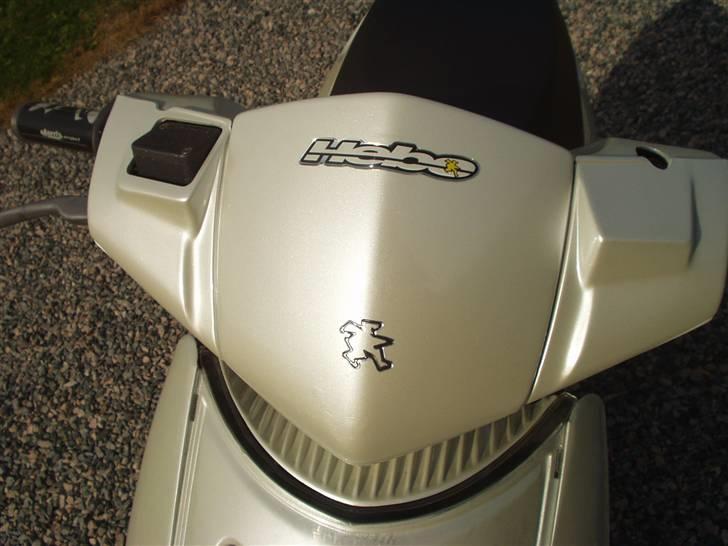 Aprilia Sonic - Solgt - Dette billede viser farven rigtig godt i sollys :) billede 17