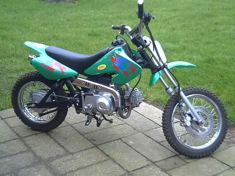 MiniBike 110cc solgt - det er de nye skærme jeg har fået på den billede 7