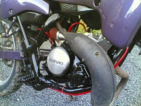 Suzuki rmx (byttet) - ny malet motor billede 9