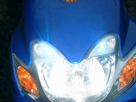 Yamaha Jog R "Den Blå Satan" - ||NYT|| De blå dioder (nok ikke så smart at bruge blitz så tæt på DOH) billede 12