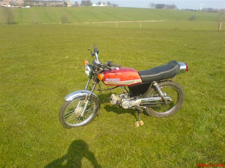 Suzuki DM50 Samurai *solgt* - sådanne kom den til at se ud :p billede 1