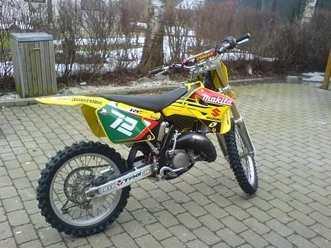 Suzuki RM125cc solgt billede 2