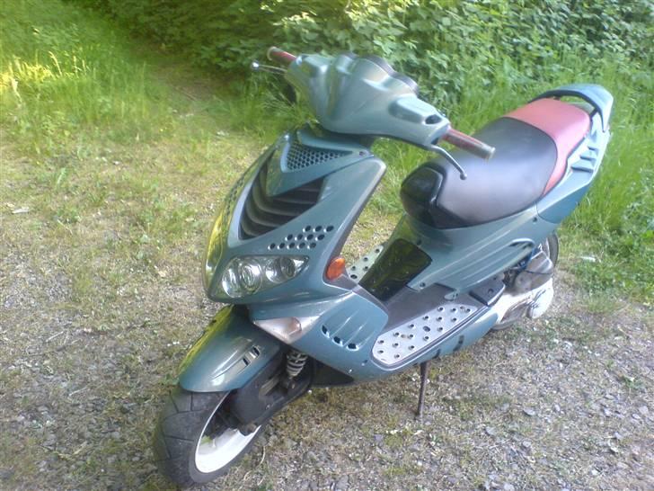 Peugeot speedfight 2 *solgt* - nye skjolde billede 2