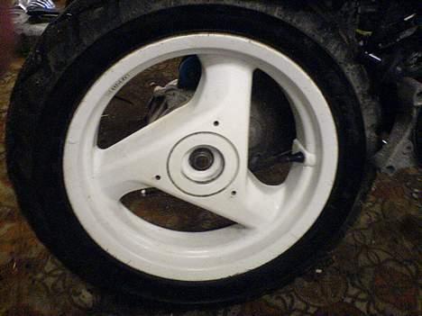 Peugeot speedfight 2 *solgt* - bag fælg billede 8