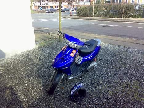 Adly arriva billede 1