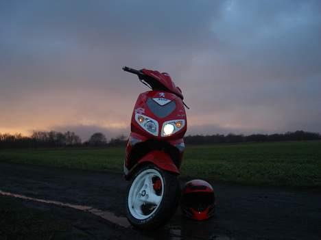 Peugeot speedfight solgt S:<33 billede 1