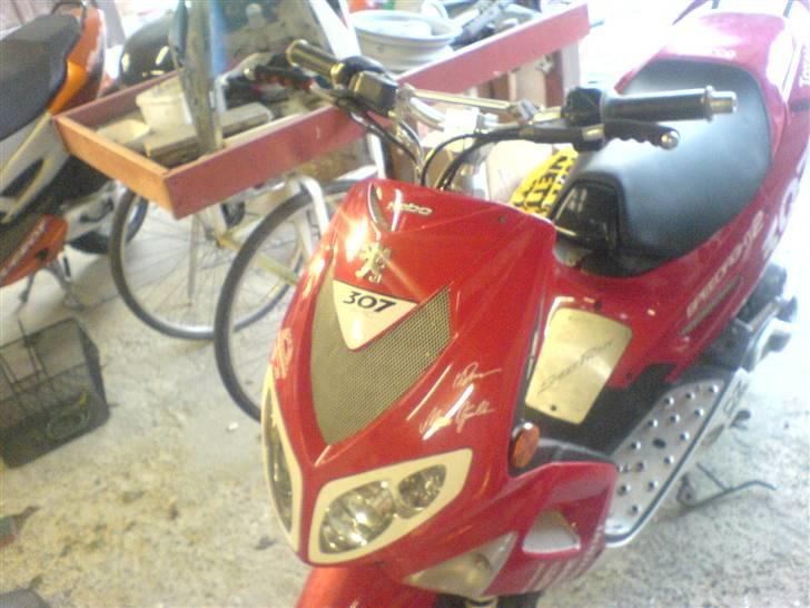 Peugeot speedfight solgt S:<33 - bartstyret (= billede 3