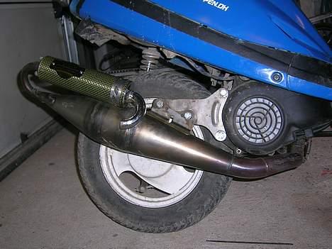 Yamaha jog (solgt) - måtte jo lige prøve polles Nardo:P:D billede 17