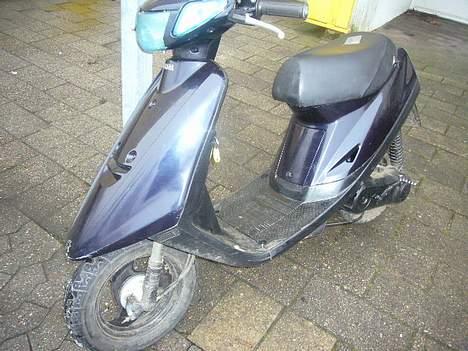 Yamaha jog solgt  billede 7