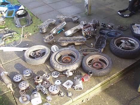 Yamaha jog solgt billede 6