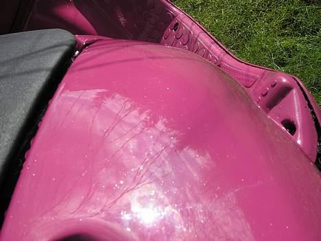 Aprilia sonic 03 - SOLGT. - her kan man se effekten i lakken, der kan ses grøn,blå,gul,lilla, rød... billede 15