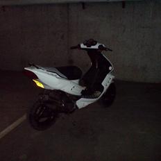 Peugeot Speedfight 2 SOLGT