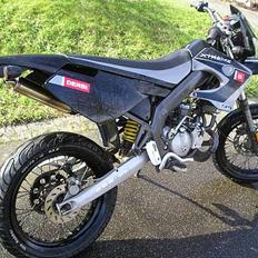 Derbi senda sm x-treme solgt